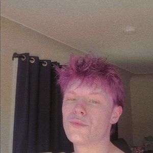 Meet your Posher, Logan